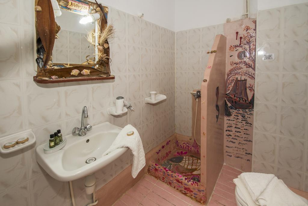 Mary Rooms Adámas Eksteriør bilde